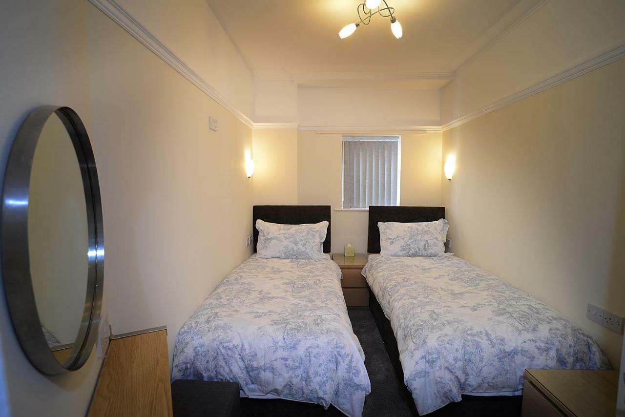 Twelve Apartments Blackpool Extérieur photo
