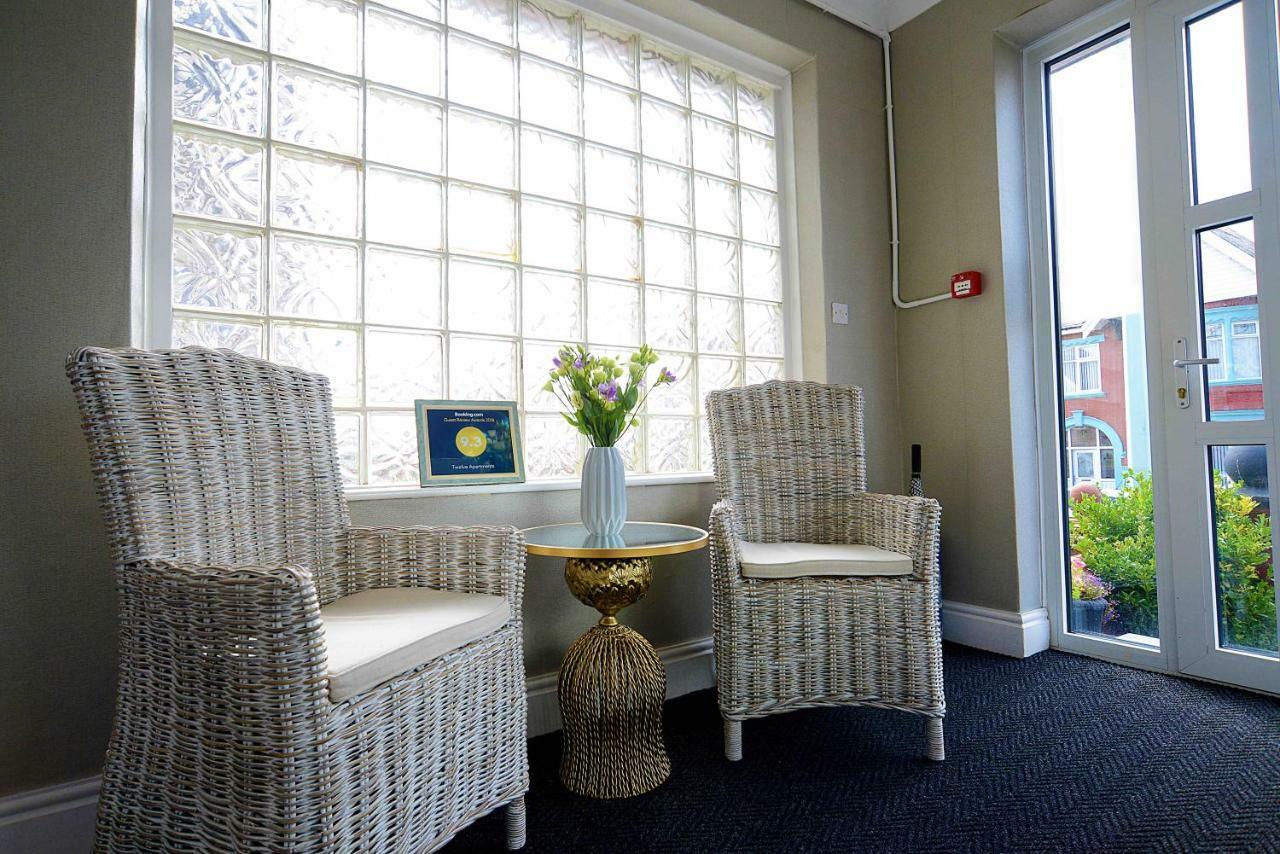 Twelve Apartments Blackpool Extérieur photo
